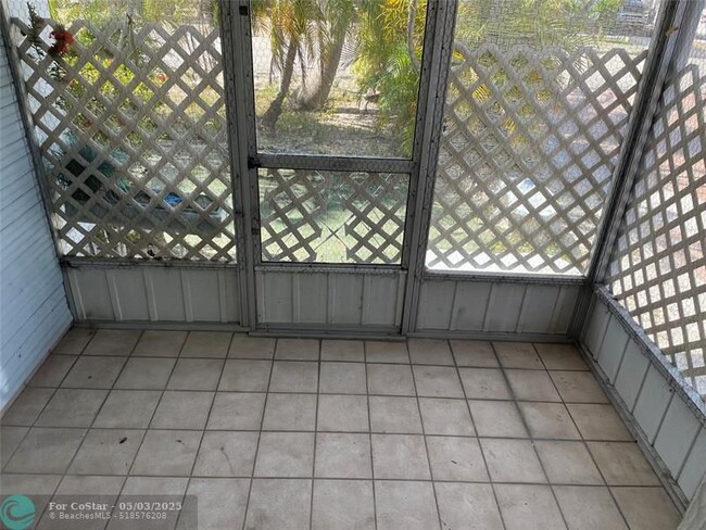 Building Photo - 2875 SW 58th St