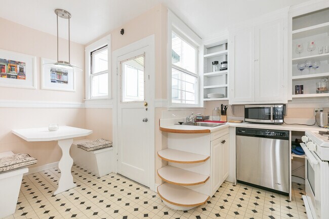 Building Photo - 3434 California St