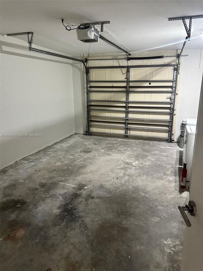 Building Photo - 8563 SW 115th Ct