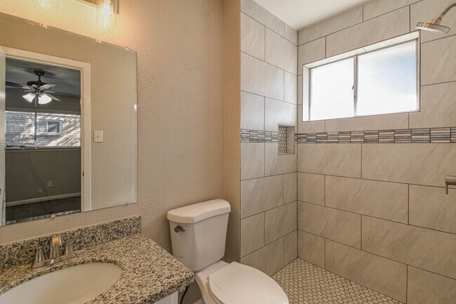 Building Photo - 4318 Burkegate Dr