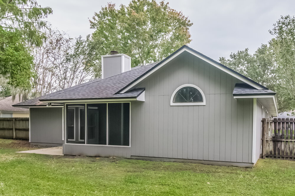 Building Photo - 1676 Tall Timber Dr