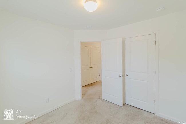 Building Photo - 206 Banbury Ln