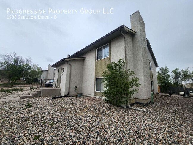 Building Photo - 1835 Zebulon Dr