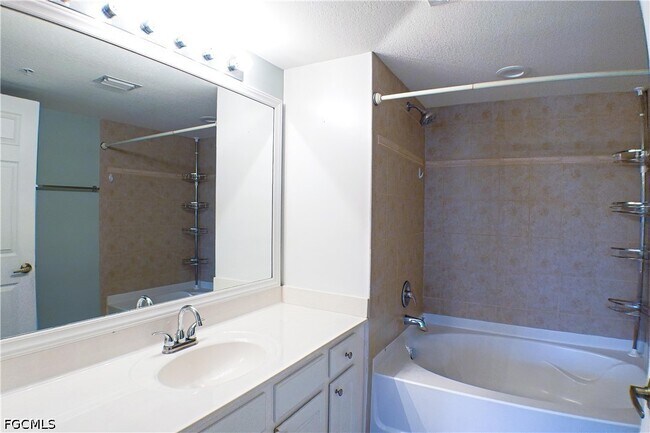 Building Photo - 4135 Residence Drive