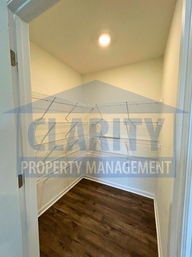 Building Photo - 1471 Housley Dr
