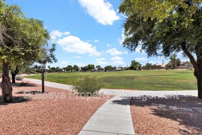 Building Photo - 809 S Lagoon Dr