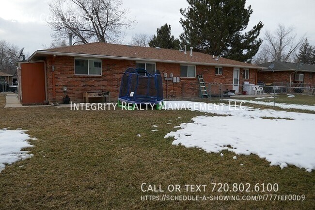 Building Photo - 2024 Collyer St