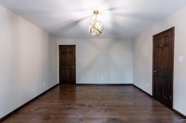 Building Photo - 206 Newcomb Rd