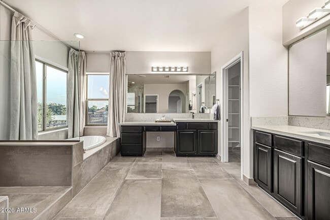 Building Photo - 5211 N 193rd Ave