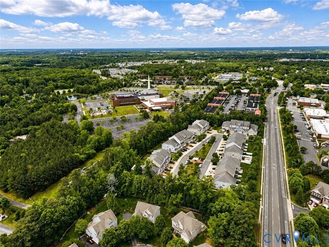 Building Photo - 5421 Hickory Ann Dr