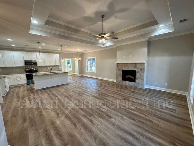 Building Photo - 107 Lasso Drive