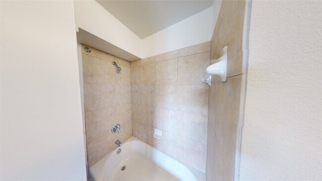 Building Photo - 310 S Jensen Dr