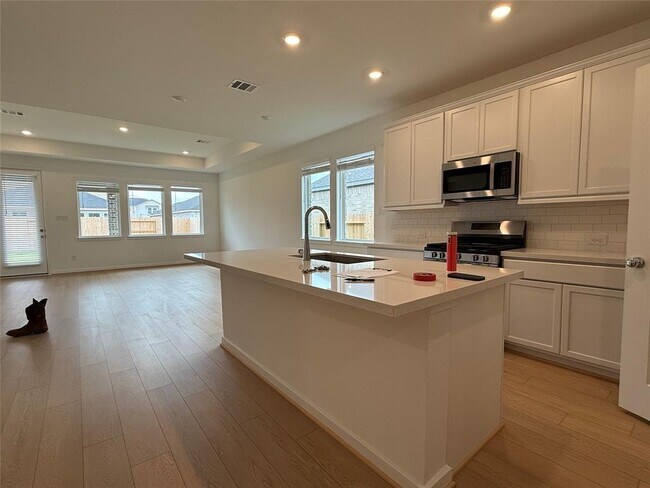 Building Photo - 9738 Rialto Hts Dr