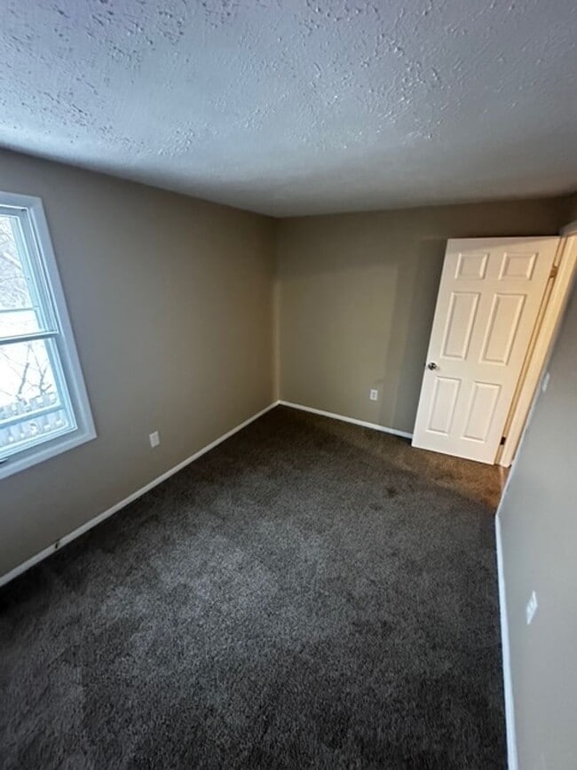 Building Photo - 1290 Emerson St