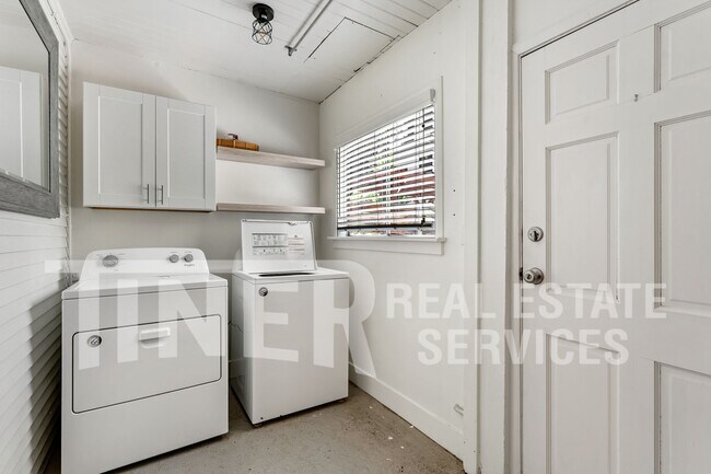 Building Photo - 1508 E Street-