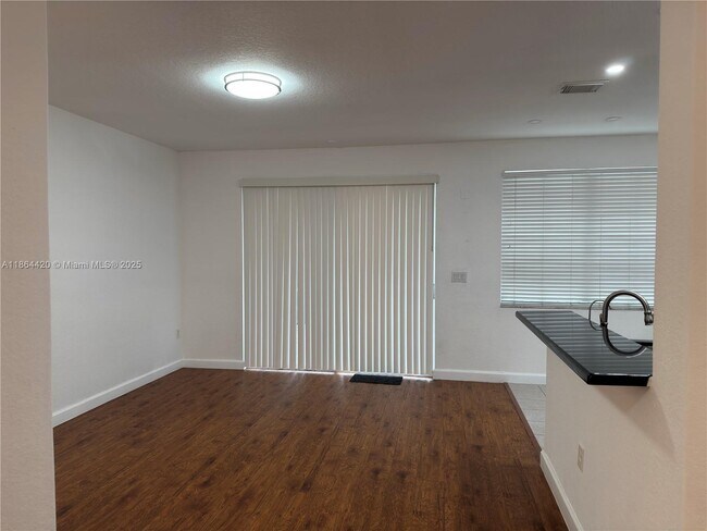 Building Photo - 7862 NW 109th Path