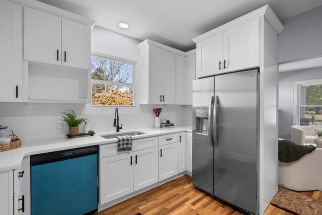 Building Photo - 7 Devotion Rd