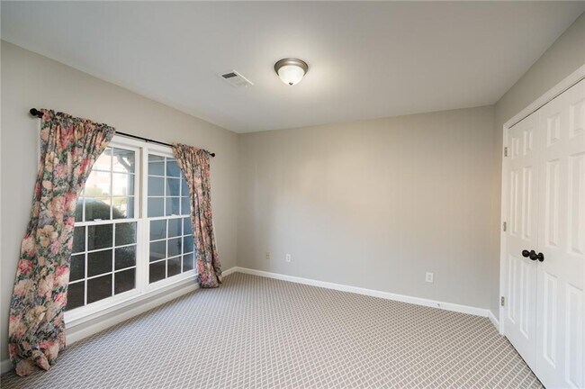 Building Photo - 6480 Stapleford Ln