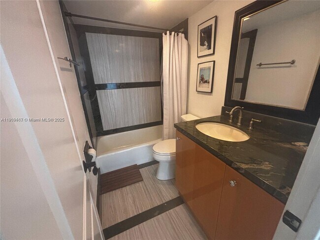 Building Photo - 3901 S Ocean Dr