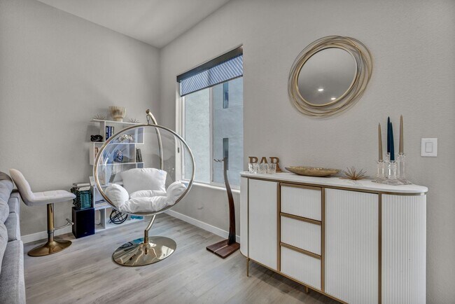 Building Photo - Fully Furnished Modern Townhome with utilities included and flexible lease options available