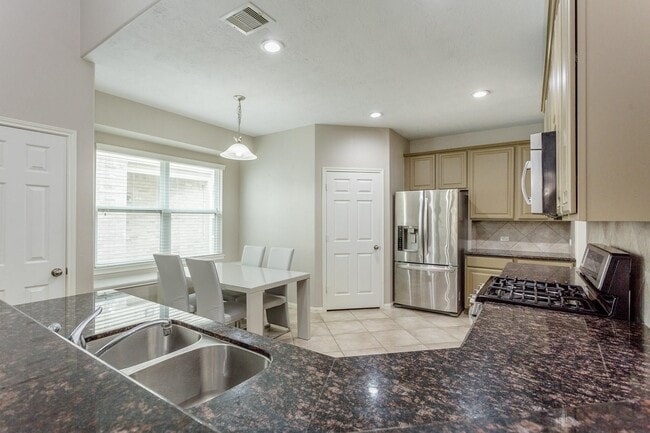 Building Photo - 3430 Lilac Ranch Dr