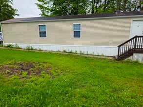 Building Photo - 126 Sunflower Ln