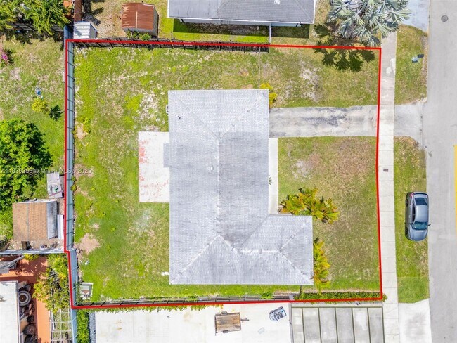 Building Photo - 13392 SW 66th Terrace