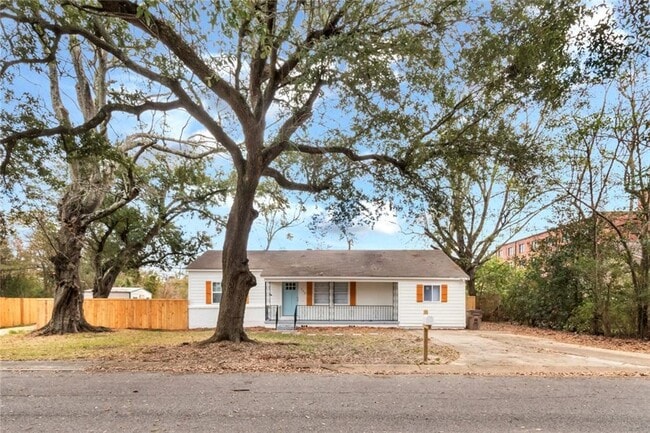 Building Photo - 112 Shell Rd Pl
