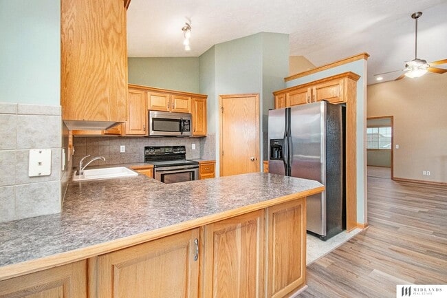 Building Photo - 20216 B St