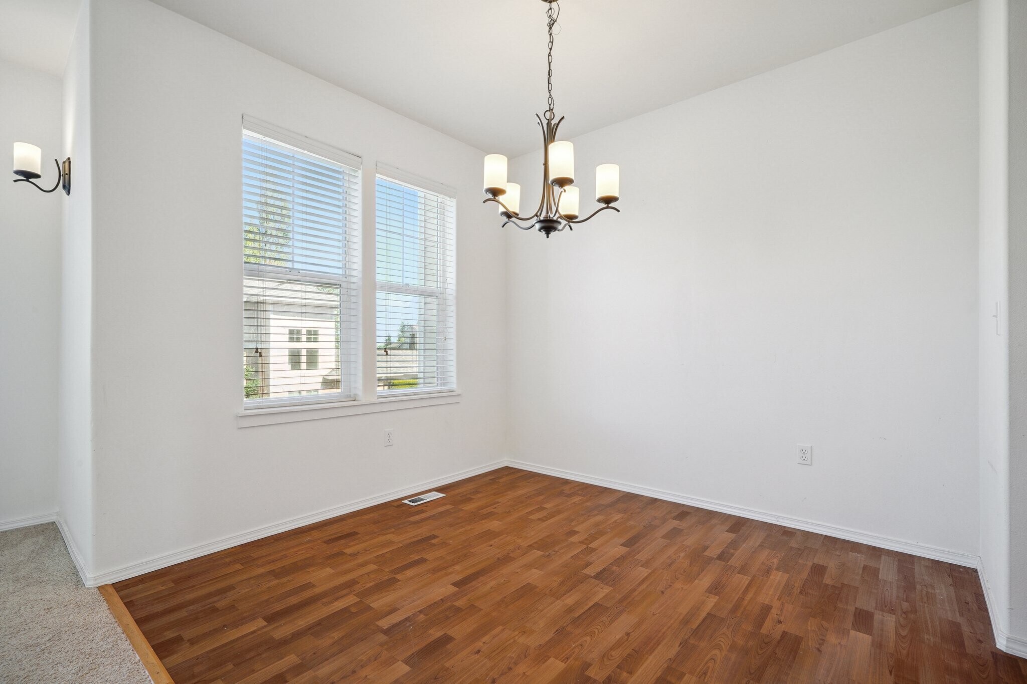 Building Photo - 15 164th St SW