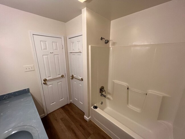Building Photo - Delightful 1 Level 4 Bedroom Home On Exten...