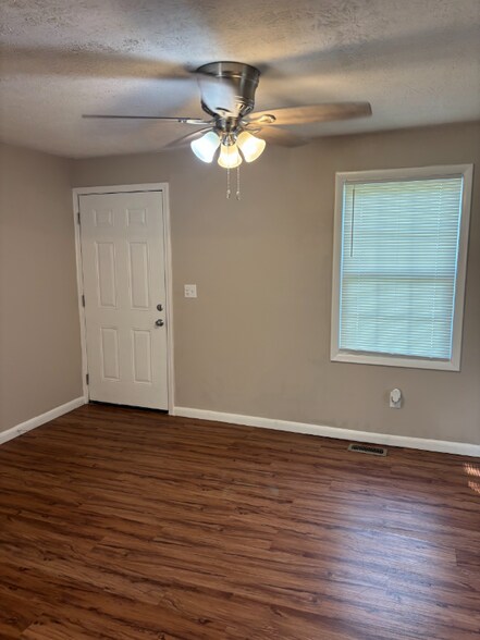 Primary Photo - 235 Hillside Rd