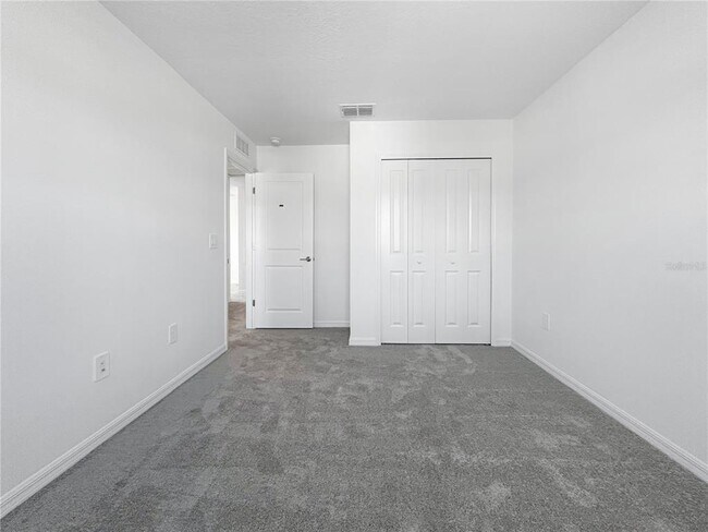 Building Photo - 17600 Shirewood Wy