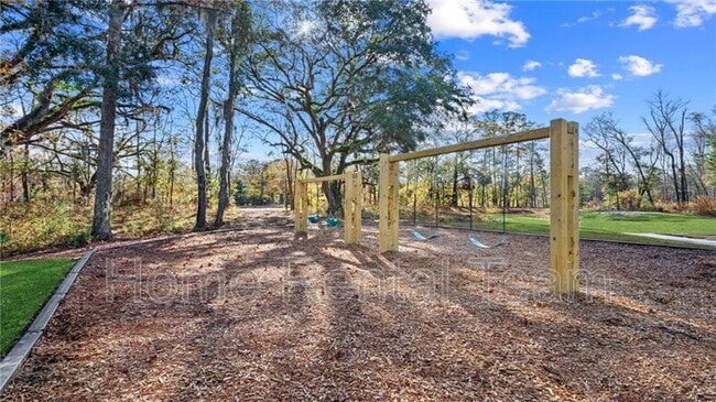 Building Photo - 139 Painted Lady Lp