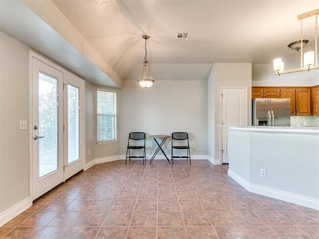 Building Photo - 1305 Melisa Dr