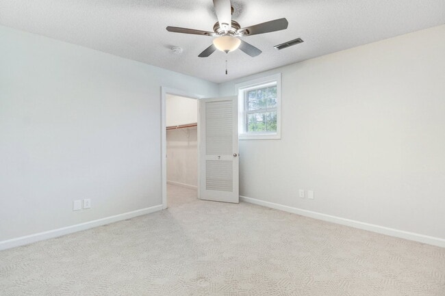 Building Photo - CHARMING 2-STORY BRICK HOME *Excellent Goldsboro Location* Lawn Care Included!