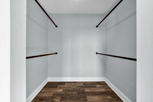 Building Photo - 7505 Hemrich Dr