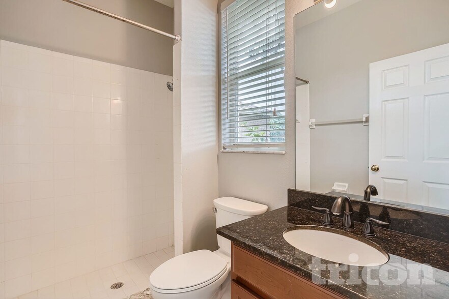 Building Photo - 8521 Bramwell Way