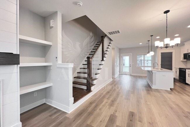 Building Photo - 8520 Silsbee Dr