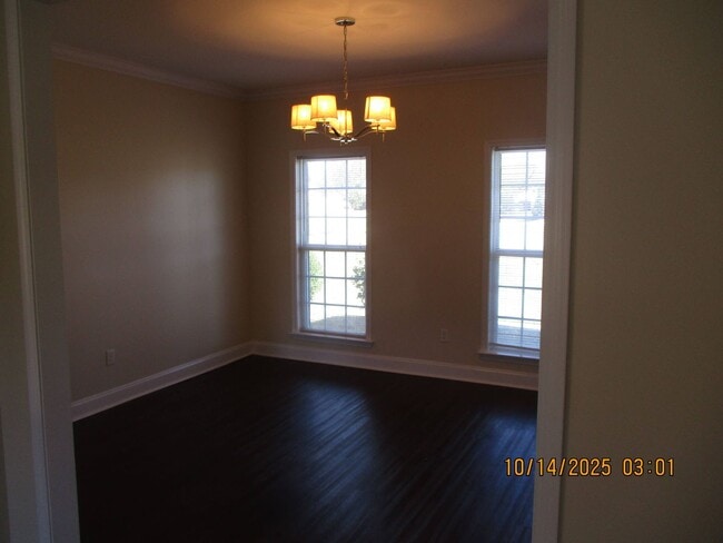 Building Photo - 634 Winifred Rd