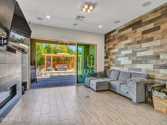 Building Photo - 29523 N 23rd Dr