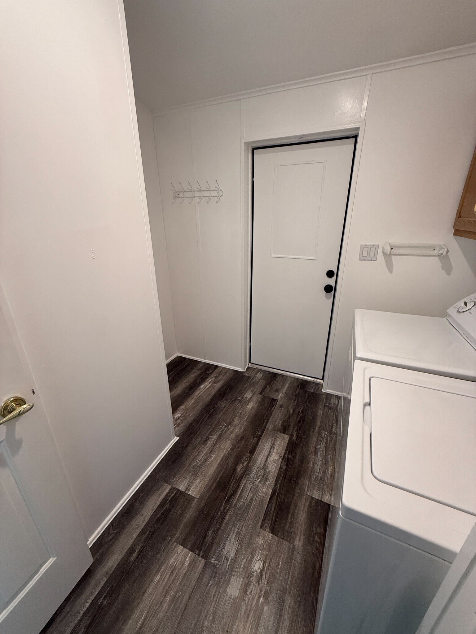 Building Photo - 9635 Gull St