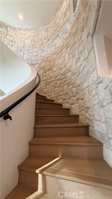 Building Photo - 17437 Oak Creek Ct