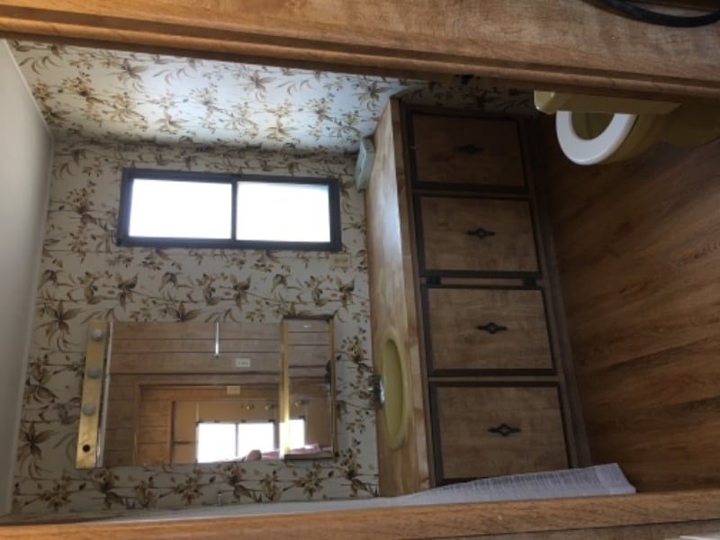 Building Photo - 1234 Swan Dr