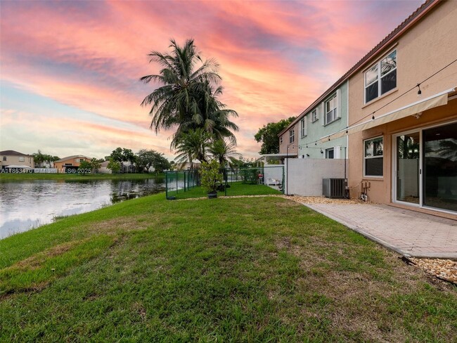 Building Photo - 15100 NW 7th Ct