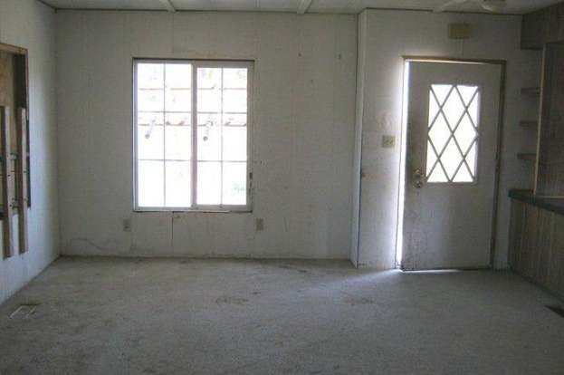 Building Photo - 44700 CA-371