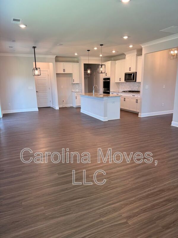 Building Photo - 2103 Greasby Ct