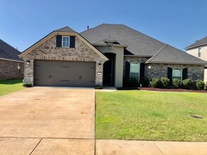 Building Photo - Abita Chase 824