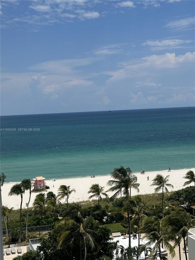 Building Photo - 2655 Collins Ave