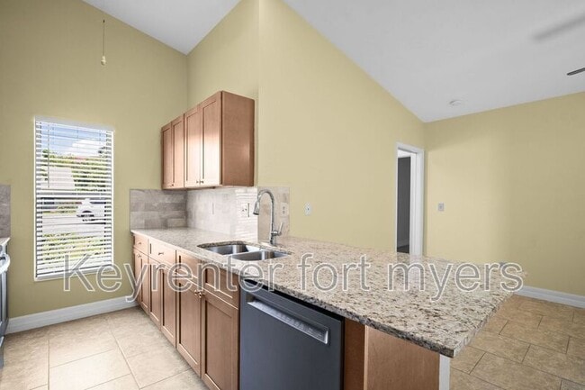 Building Photo - 1417 SW 51st Ln